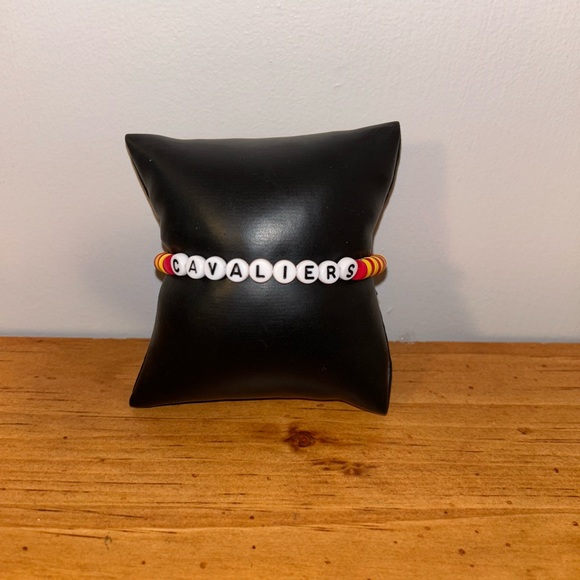 Cleveland Cavaliers Heishi Bracelet - Picture 1 of 13